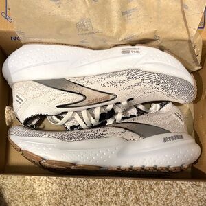 Brooks Women's Glycerin 21 Stealthfit BNIB